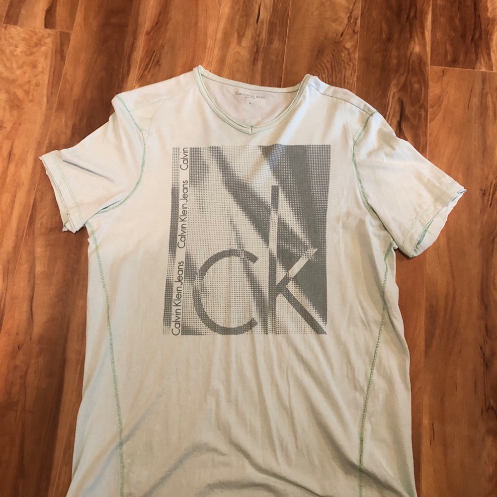 Calvin Klein Jeans v neck T-shirt